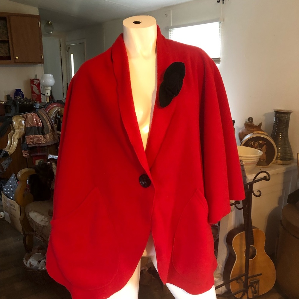Cape, Red - image 1